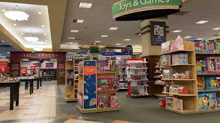 Barnes & Noble Paramus, NJ   Aug. 2021