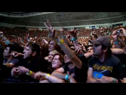 Iron Maiden - 2 Minutes to Midnight (Flight 666 in Australia)