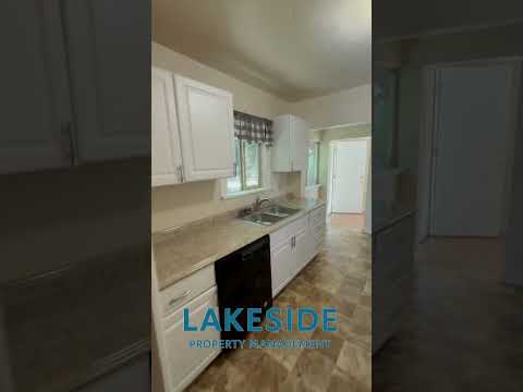 Vintage 1-Bedroom Duplex with Large Fenced Yard 3 miles from OIT and Sky Lakes Medical Center property video
