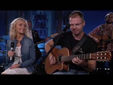 Blue eyes crying in the rain