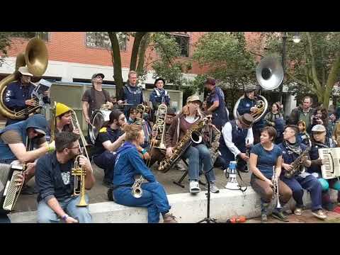ENSMB: Reverie @ HONK! 2019 Saturday (5 of 17)