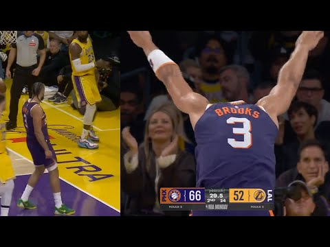 Dillon Brooks trolls LeBron James and does his shoulder shrug after dunk 😂