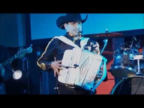 POR TU CULPA -  KIKE MENESES  EN VIVO DESDE EL KORRAL EN MEXICALI B.C.