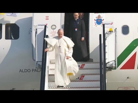 البابا فرنسيس يصل أيرلندا وسط أزمة الانتهاكات الجنسية التي تهز الكنيسة الكاثوليكية…