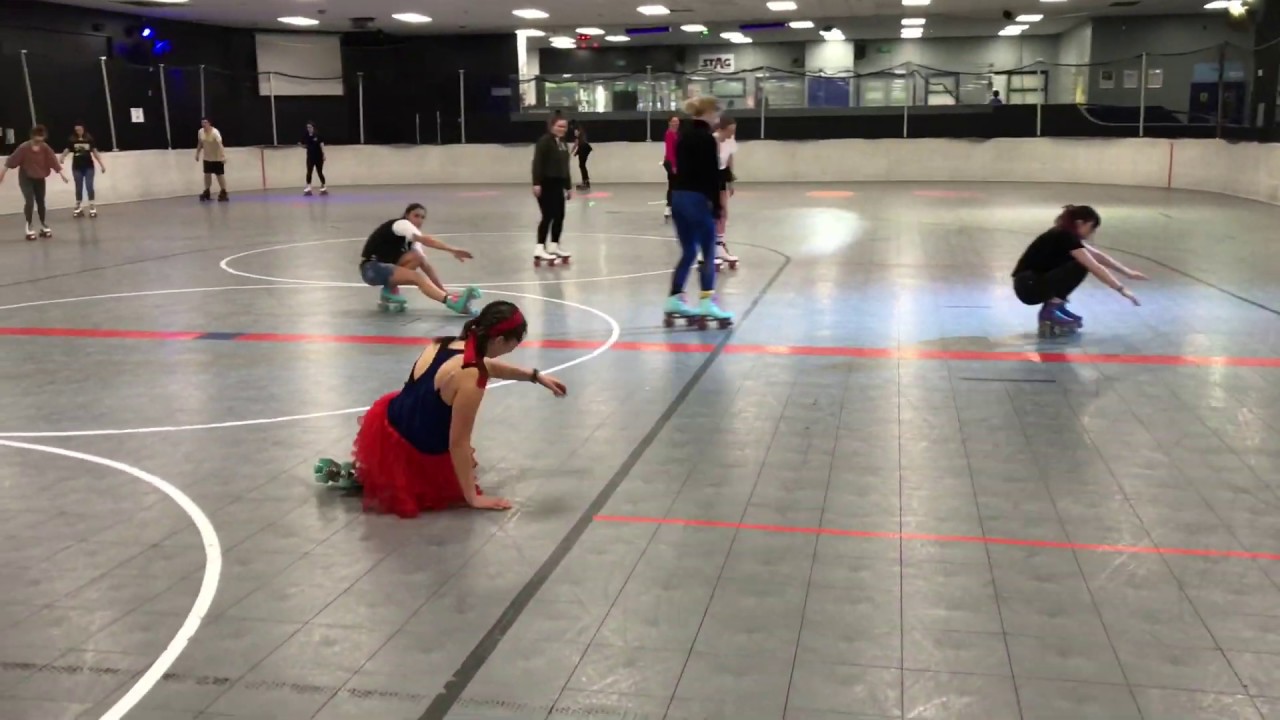 Experience the visuals of Roller Skating at ActivZone.