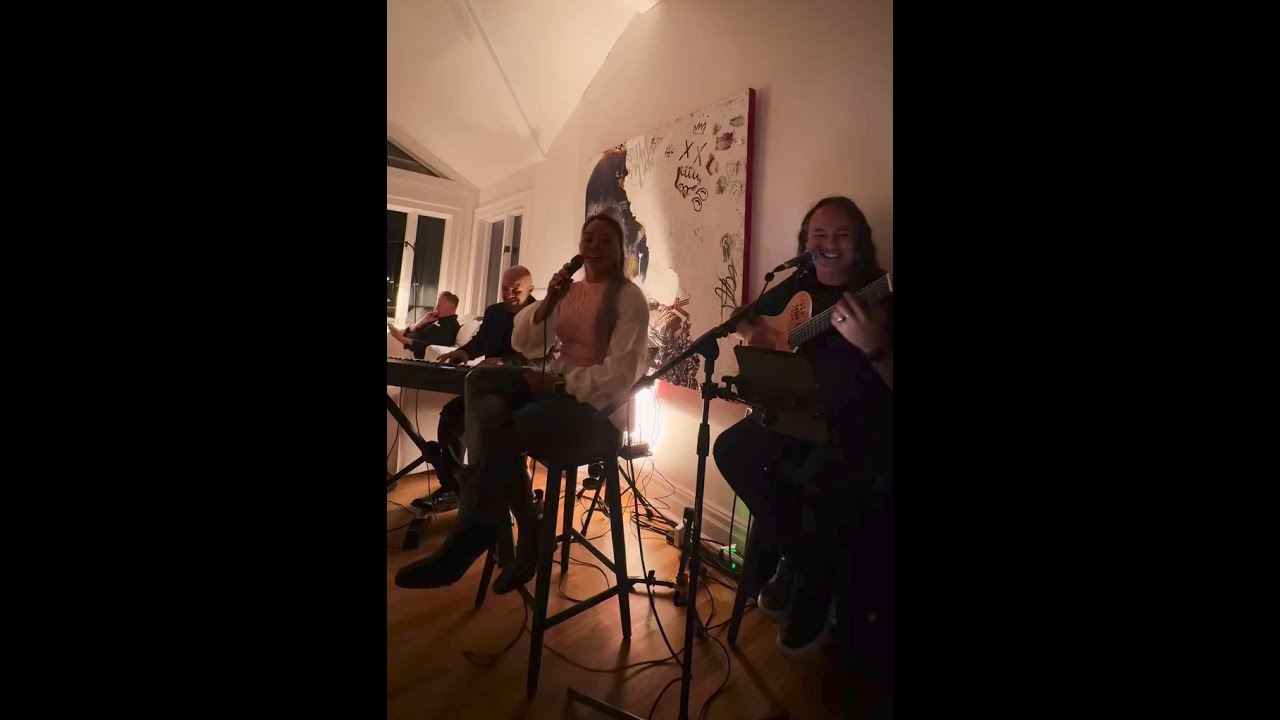 Promotional video thumbnail 4 for Barbara Adyla Project Bossa