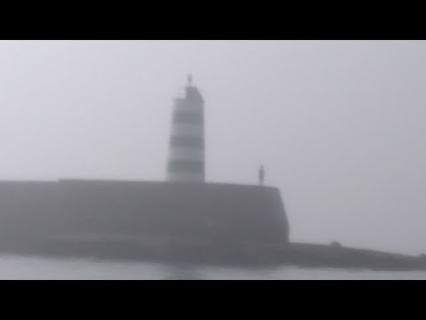 Eyv - standing there