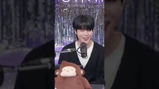 Download lagu Jimin @SBS_Radio 🥵🤯 #btsshorts #jimin #jiminface mp3