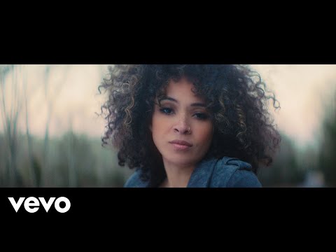 Kandace Springs - Don't Need The Real Thing online metal music video by KANDACE SPRINGS