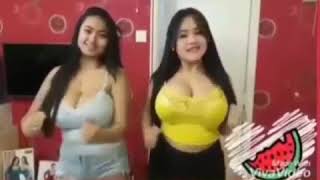 Download lagu Duo semangka breaksi| sadis goyangan nya |titit gede Sikat ABIS. mp3