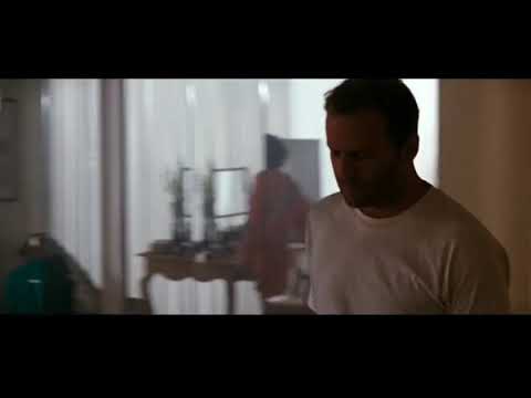 ¿Con quién me estás engañando?, quien está detrás de la puerta? "Película: El último Boy Scout"