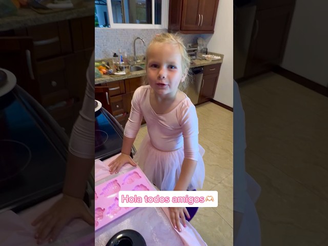 Vídeo relacionado con OSDUE Cake Toppers, Decoración para Tartas Angel Pony Colorful Globo de Cumpleaños de Unicornio Decoración para Tartas de Bricolaje Adornos para Pasteles de Fiesta (15 PCS Poni ángel)