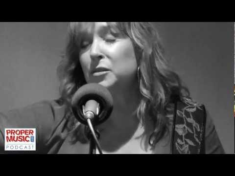 Gretchen Peters - Five Minutes (Live)