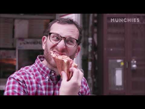 1709) The Iconic Dolar Pizza in New York