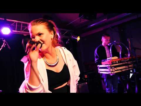 Adée - Live at BIRD, Rotterdam