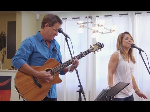 Ben and Maila - Am I Wrong (HiSessions.com Acoustic Live!)