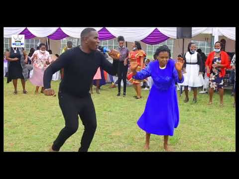Firirida - Wedding dance challenge can your mum even (MCAfrika Jamo Jeez & Wallen)