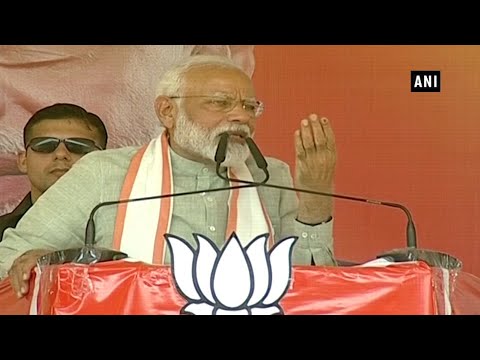 Oppn can't control roadside goons, how will they fight terrorism: PM Modi