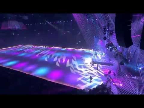 ⛸️ Art on Ice 2015 - Finale / Nelly Furtado / Band / Powerless & Land Of Confusion