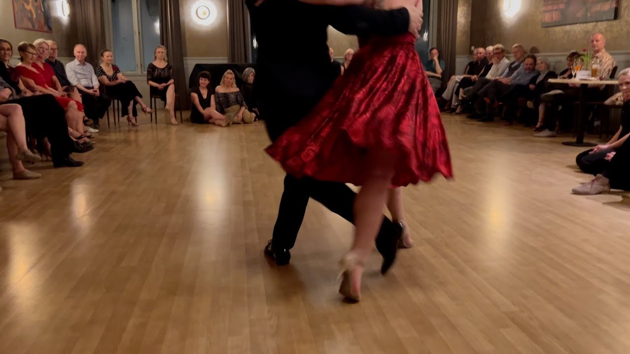 Video thumbnail for Maja Petrović  & Marko Miljević  - "Sueña", Caló & Podestá - 3/4 (vals)