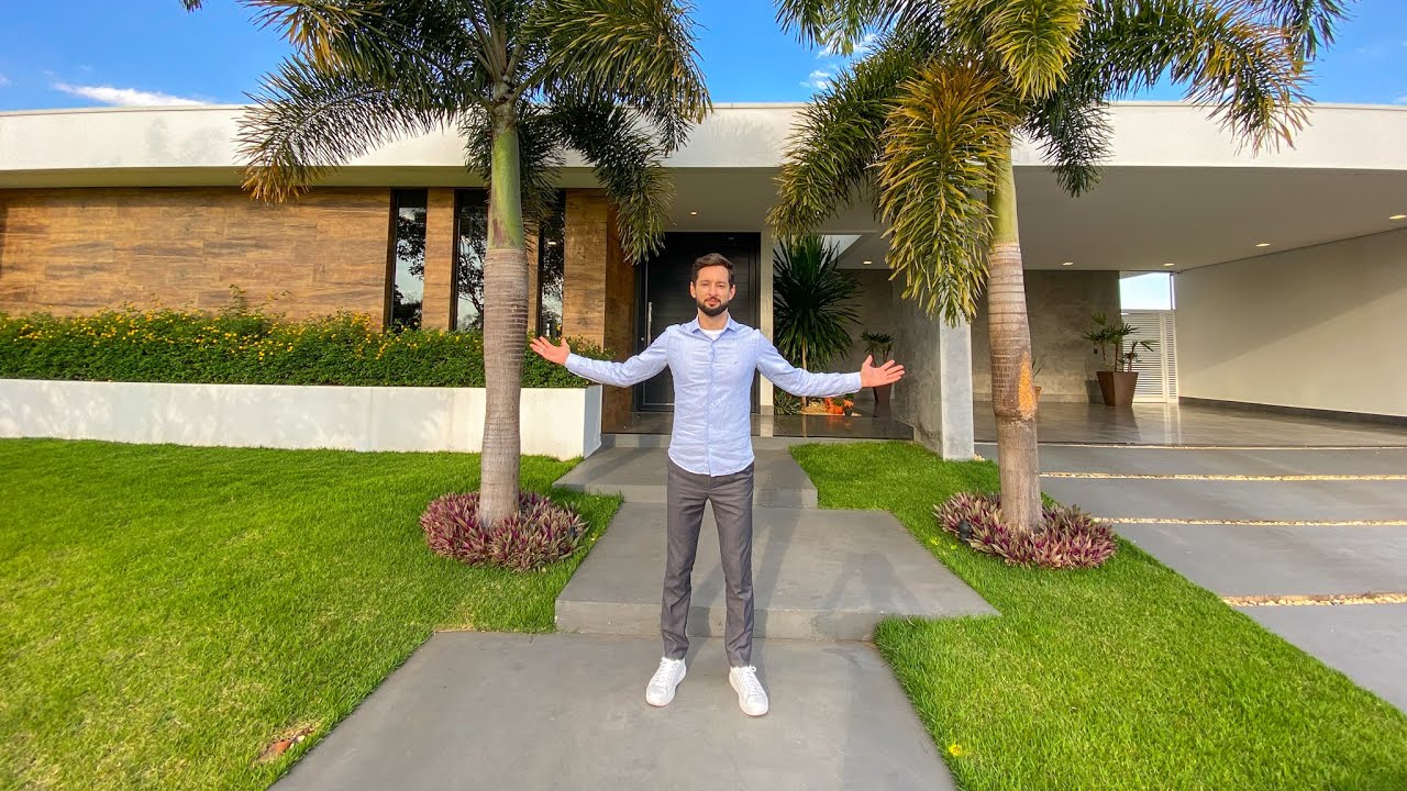 CASA TÉRREA À VENDA NO CONDOMÍNIO RESERVA IGUAÇU EM FOZ DO IGUAÇU.