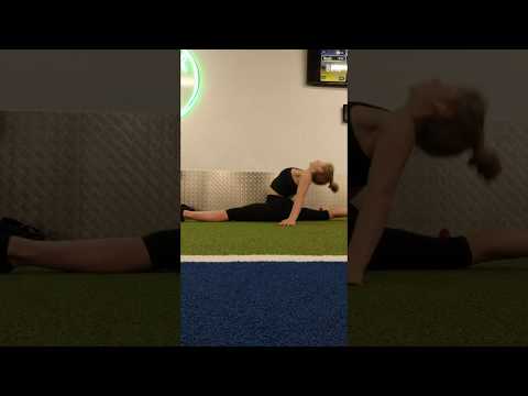 Splits lean forwards and back bend splits