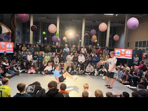 Bailey vs Jesse - Top 4 | Dutch Freestyle Football Championship 2025