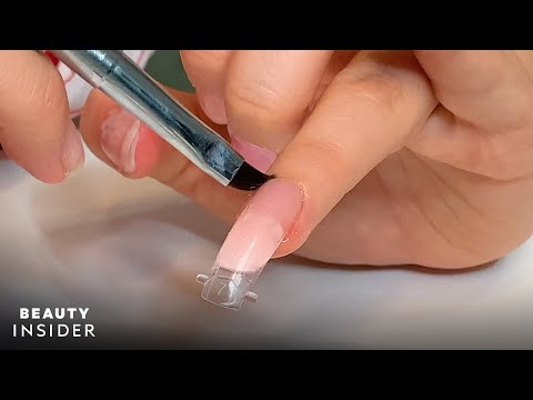 Polygel Kit Creates Easy Nail Extensions