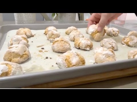 Moroccan Almond cookies - Ghriba