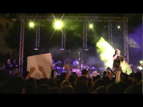 Fabrizio Moro - Everybody (live)