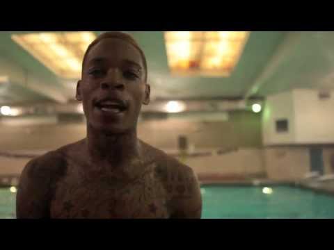 Day in the life with Young Sam : Swimming