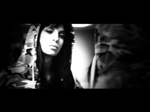 Monilove  "Potęga Instynktu Przetrwania" prod. Dj Bejbi