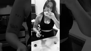 Download lagu Trying Edible Glitter as a Completely Colorblind Person mp3 Download lagu Trying Edible Glitter as a Completely Colorblind Person mp3