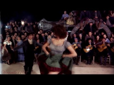 Sophia Loren Dancing