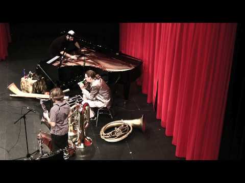 David Helbock´s Random/Control plays "Voa Ilza" by Hermeto Pascoal