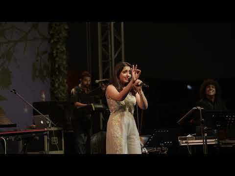 Kevhatari Pahate Ultoon Raat Geli - Shrinidhi Ghatate (LIVE)