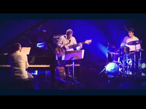 Trio Corrente - Maçã (Djavan - Arranjo Paulo Paulelli)