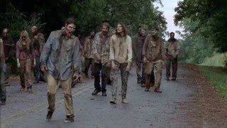 The Walking Dead 5x10 - Pushing Walkers Off The Road [HD 1080p Blu-Ray]