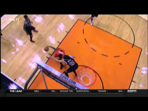 Eric Bledsoe beats the Bulls