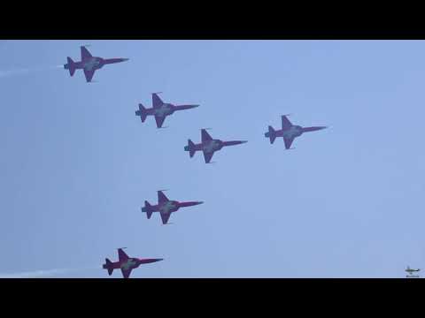 Northrop F-5E Tiger II Airshow by Patrouille Suisse