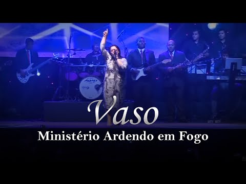 download lagu mp3 mp4 Vaso Ministerio Ardendo Em Fogo Baixar, download lagu Vaso Ministerio Ardendo Em Fogo Baixar gratis, unduh video klip Vaso Ministerio Ardendo Em Fogo Baixar