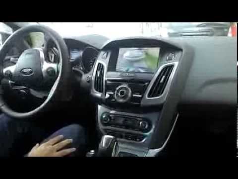 Ford Focus faz baliza sozinho, confira!