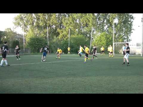 8. kolejka: Jolly Roger - Melange Football Team (FLS: Wiosna 2011)