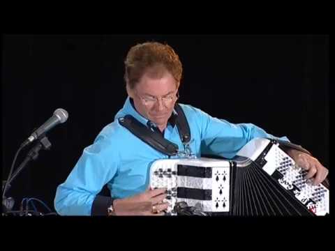 Hommage à André Verchuren  par l' Orchestre Jean-Pierre Le Goff