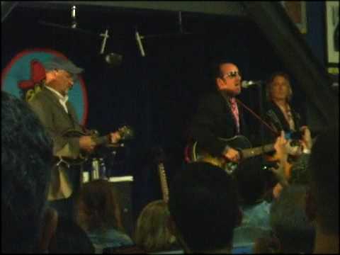 Videoclip de My All Time Doll — Elvis Costello