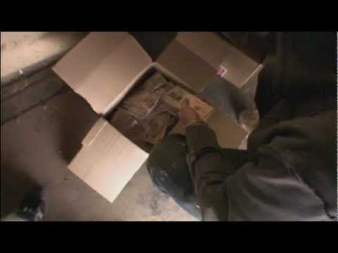 download lagu mp3 mp4 Banksy Fake Money, download lagu Banksy Fake Money gratis, unduh video klip Banksy Fake Money
