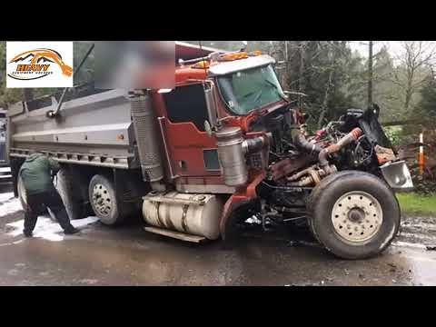 20 Extreme Dangerous IDIOTS in Action: Dump Truck Skill & Heavy Equipment Excavator Fail Compilation