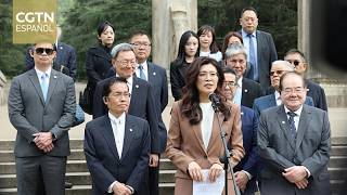 Delegación del KMT rinde homenaje en el mausoleo del Dr. Sun Yat-sen en Nanjing