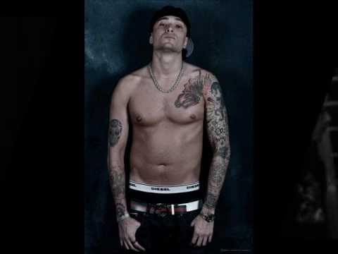Club Dogo ft. J-Ax - Brucia Ancora [Versione con intro]