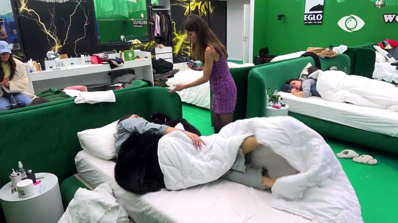 “Ti je e para që kërkon të kesh shoqe/ Loredana diskuton me Amber: Unë nuk të jap dot besë…